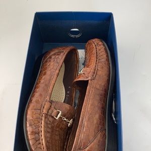 SAS Ladies Slip on Like New Sz 6w